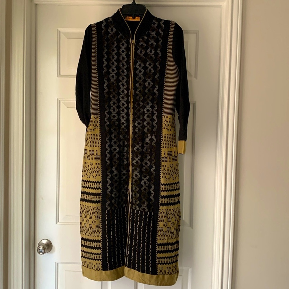 PRESTON Since 1977 Maxi Black & Tan Sweater Dress